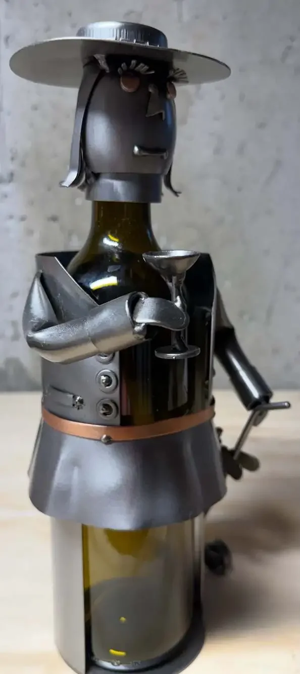 Metal Golfer Sculpture Wine Bottle Holder